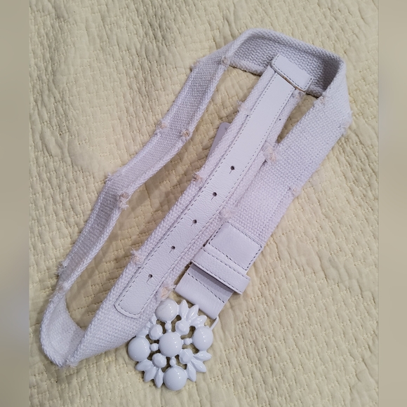 Le Lis Blanc Deux White Belt main image 4